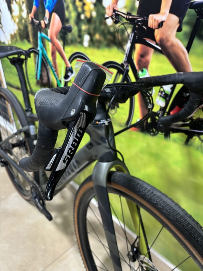 BICICLETA SPECIALIZED DIVERGE COMP CARBON