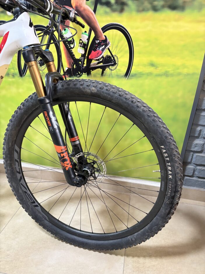 BICICLETA SPECIALIZED STUMPJUMPER