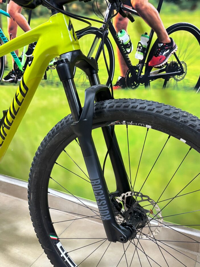 BICICLETA SPECIALIZED STUMPJUMPER CARBON