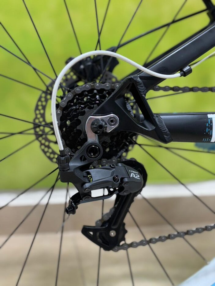 BICICLETA VIKINGX TUFF 25 (Black/Blue) - Imagen 11
